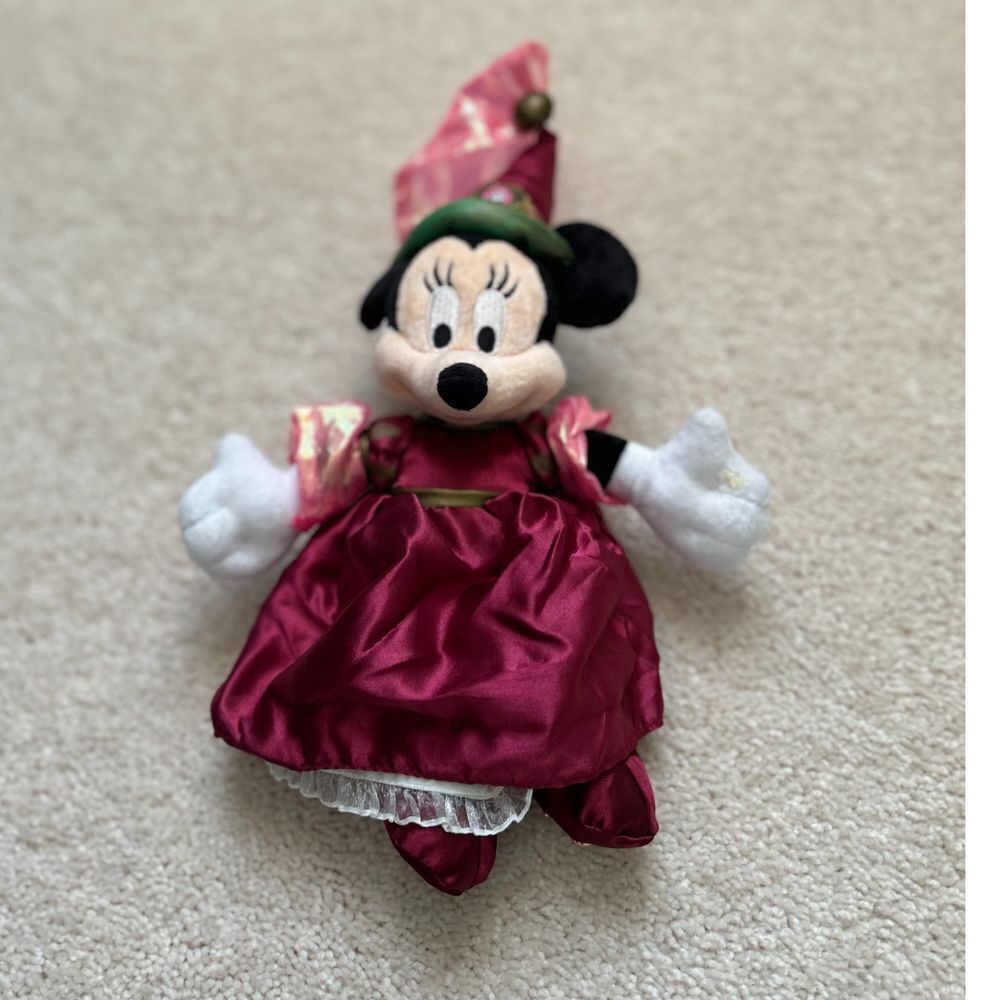 Disneyland‎ Main Street USA 50th anniversary Princess Minnie.